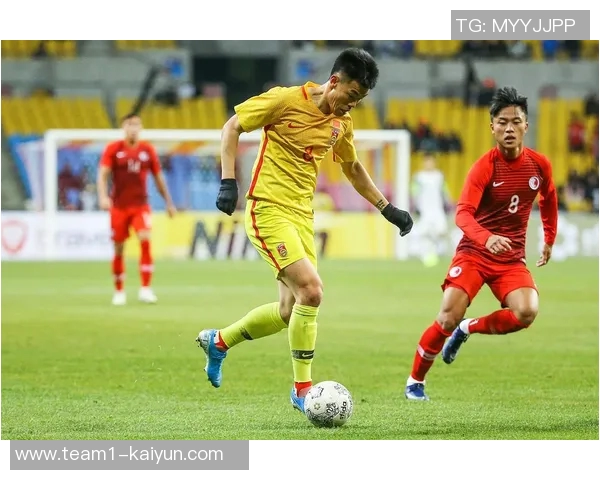 国足热身赛前景堪忧国脚未接到集训通知面临困境 国足热身赛前景堪忧国脚未接到集训通知面临困境