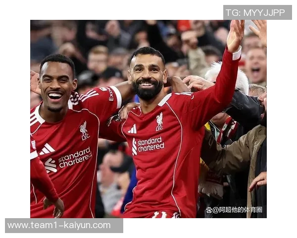 科纳特社媒分享与赫拉芬贝赫合照庆祝结束四连败重回胜利轨道