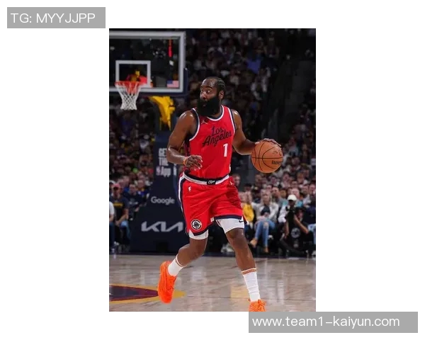 东契奇本季数据接近哈登巅峰表现35分8板9助引发关注 东契奇本季数据接近哈登巅峰表现35分8板9助引发关注